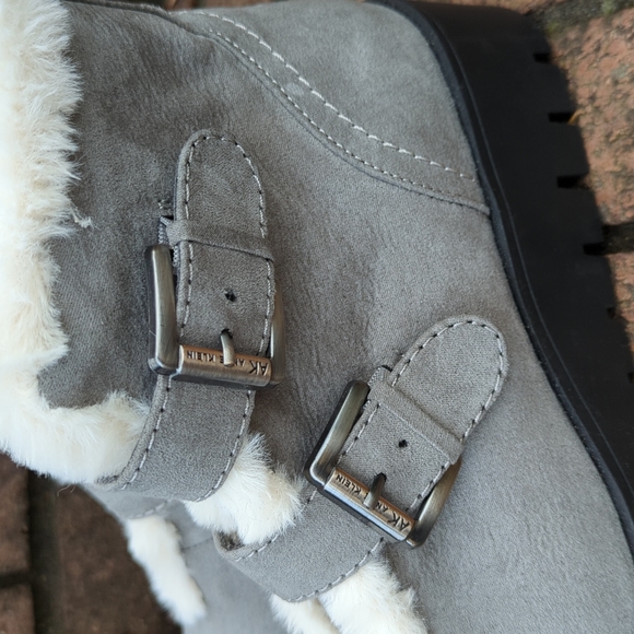 Anne Klein Shearling style Iflex Ankle Boots - Picture 8 of 15